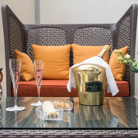 La Hotel