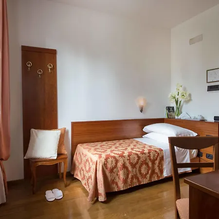 Hotel La 3*