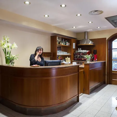 Hotel La 3*