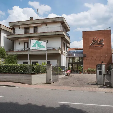Hotel La Calenzano
