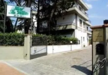 La Hotel