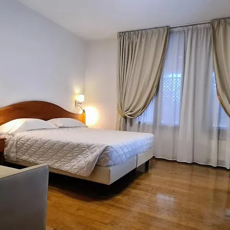 La Hotel