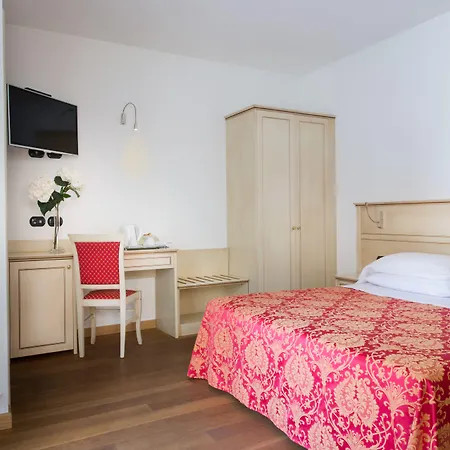 Hotel La 3*